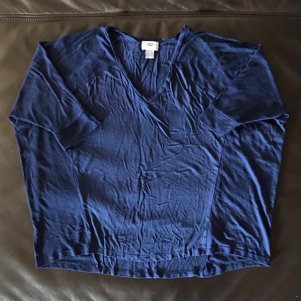 Old Navy navy blue oversized short sleeve tee.